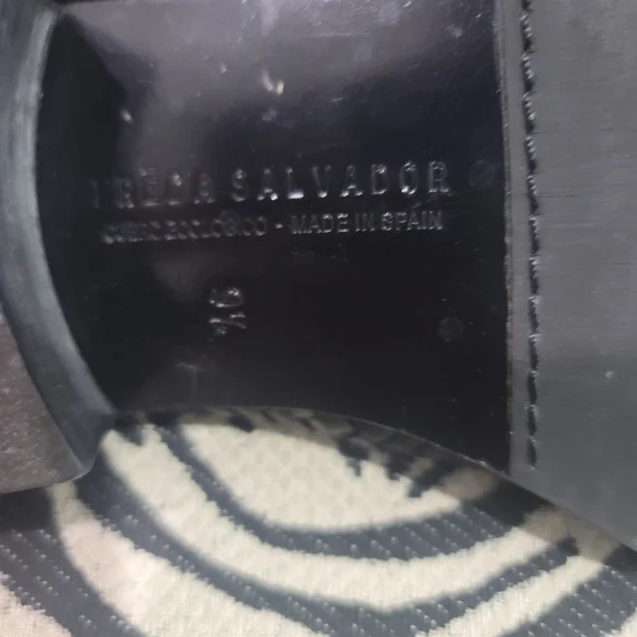 Freda Salvador Black Woven Sandals - Picture 6 of 7